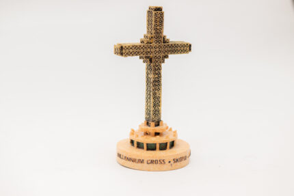 Скулптура „Милениумски крст“