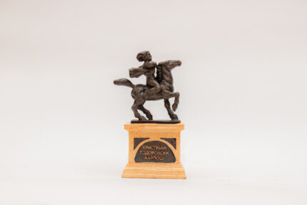 Скулптура „Христијан Тодоровски - Карпош“