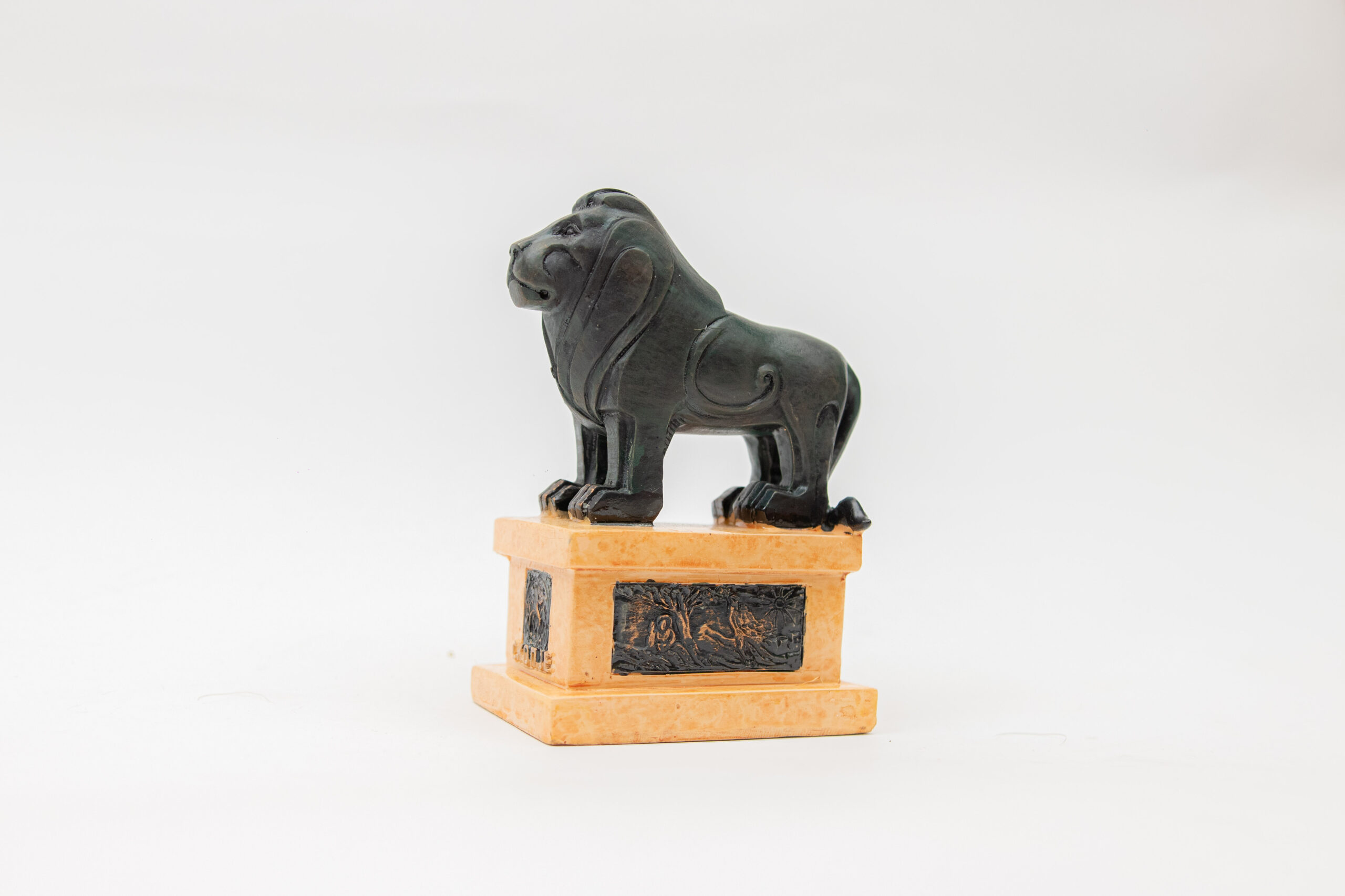 Скулптура „Лав“ Скулптура „Лав“